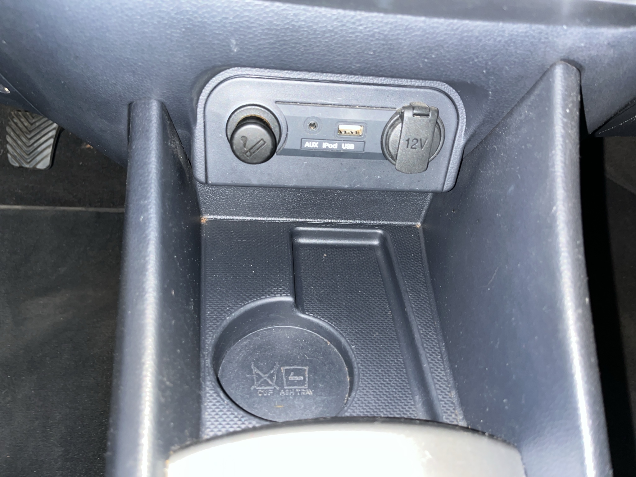KNADM511AE6480030_30